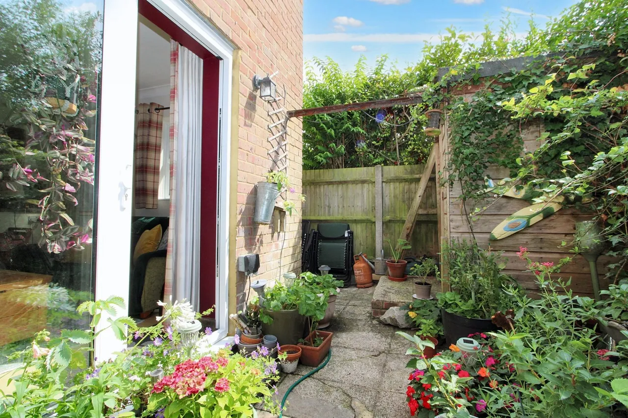 The Common, Holmer Green, HP15, photo 11