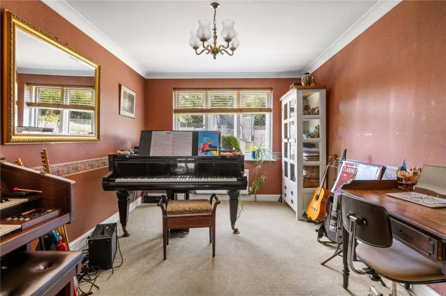 with 4 bedrooms in Steeple Bumpstead, Haverhill, CB9, photo 7