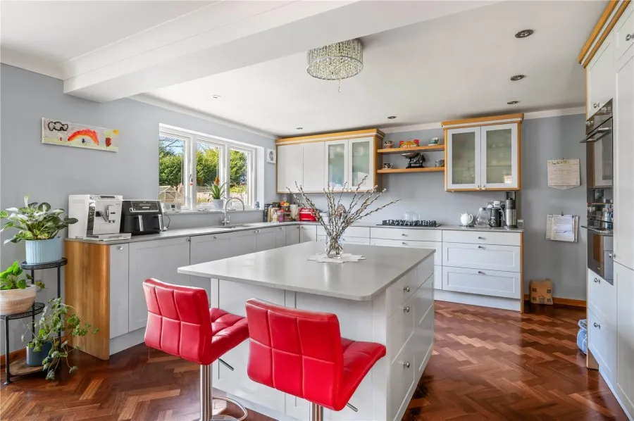 with 4 bedrooms in Steeple Bumpstead, Haverhill, CB9, photo 2