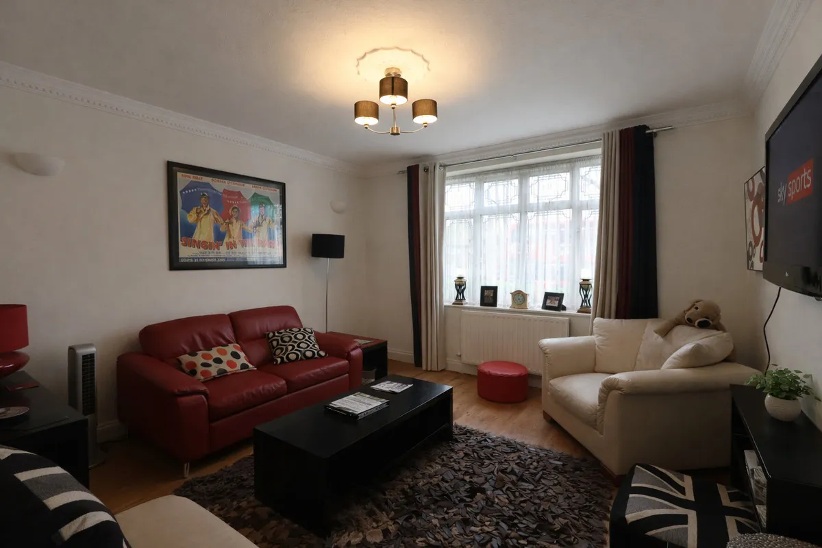 Faringdon Avenue,, Romford, Harold Hill, RM3 8JT, photo 7