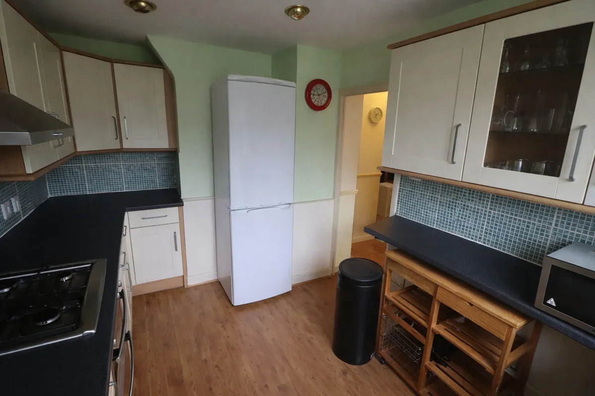 Faringdon Avenue,, Romford, Harold Hill, RM3 8JT, photo 8