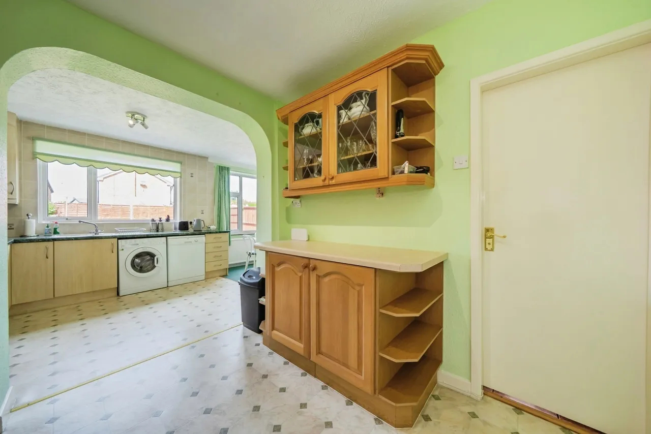 Bowden Close, Culcheth, Warrington, Cheshire, WA3, photo 15
