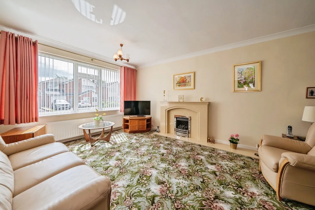 Bowden Close, Culcheth, Warrington, Cheshire, WA3, photo 14