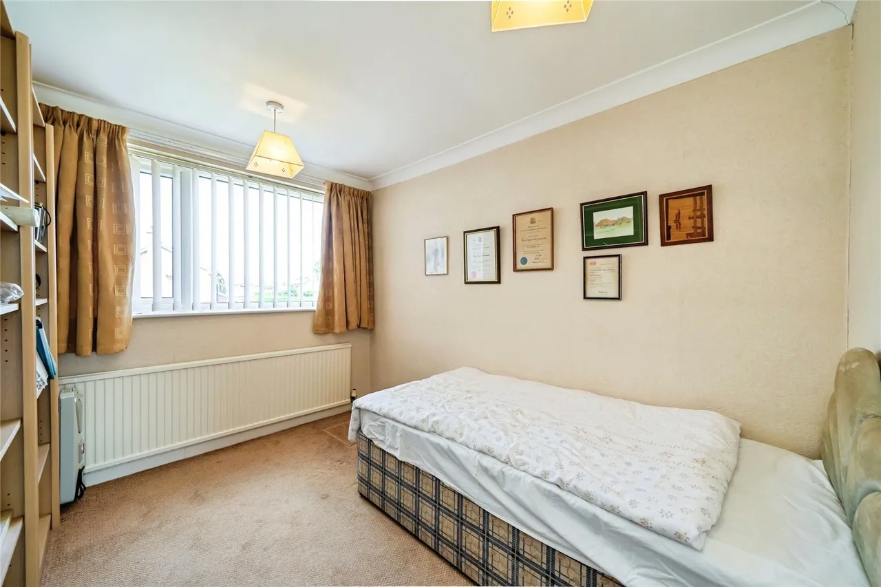 Bowden Close, Culcheth, Warrington, Cheshire, WA3, photo 18