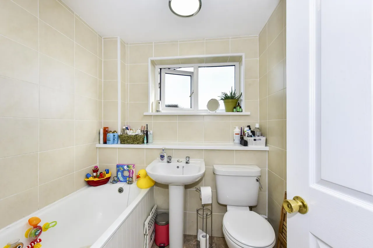 Wickfield Grove, Sheffield, S12, photo 17