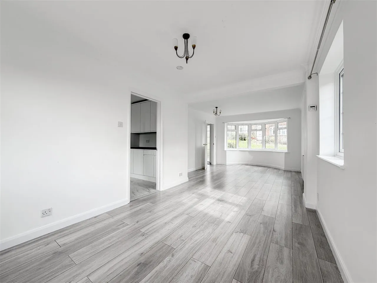 Links Drive, Bexhill-On-Sea, TN40 1TH, photo 3
