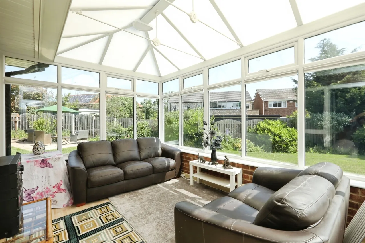 Darfield Close, Rossington, DN11, photo 7