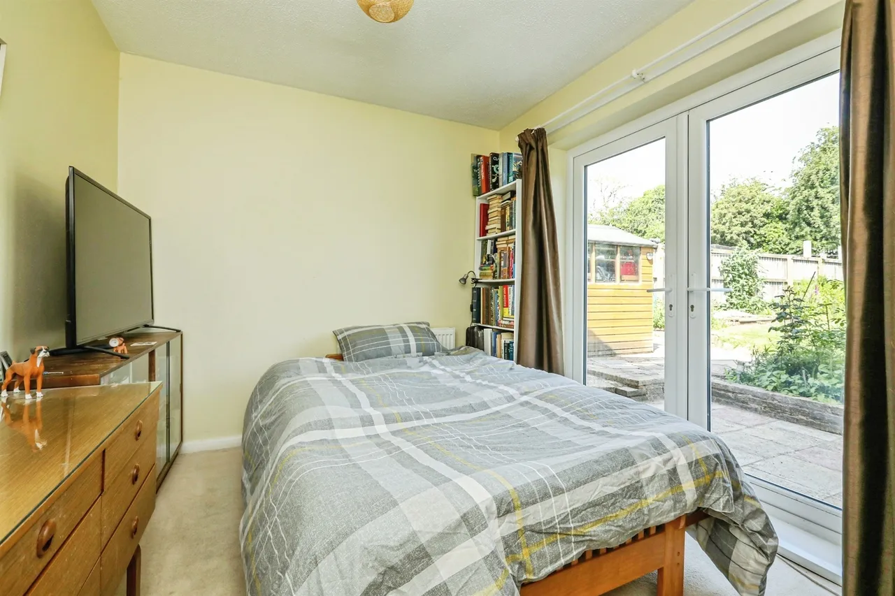 Darfield Close, Rossington, DN11, photo 11