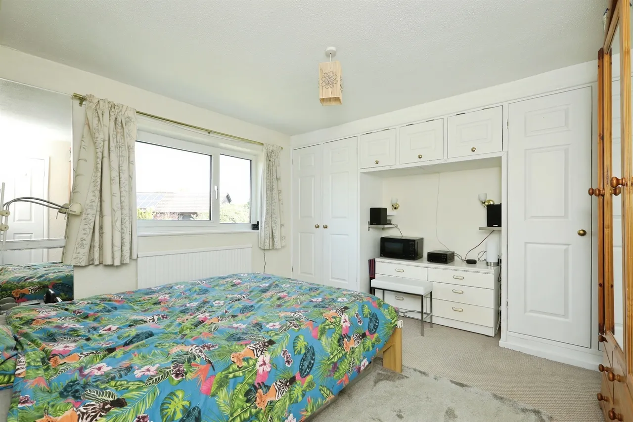Darfield Close, Rossington, DN11, photo 15
