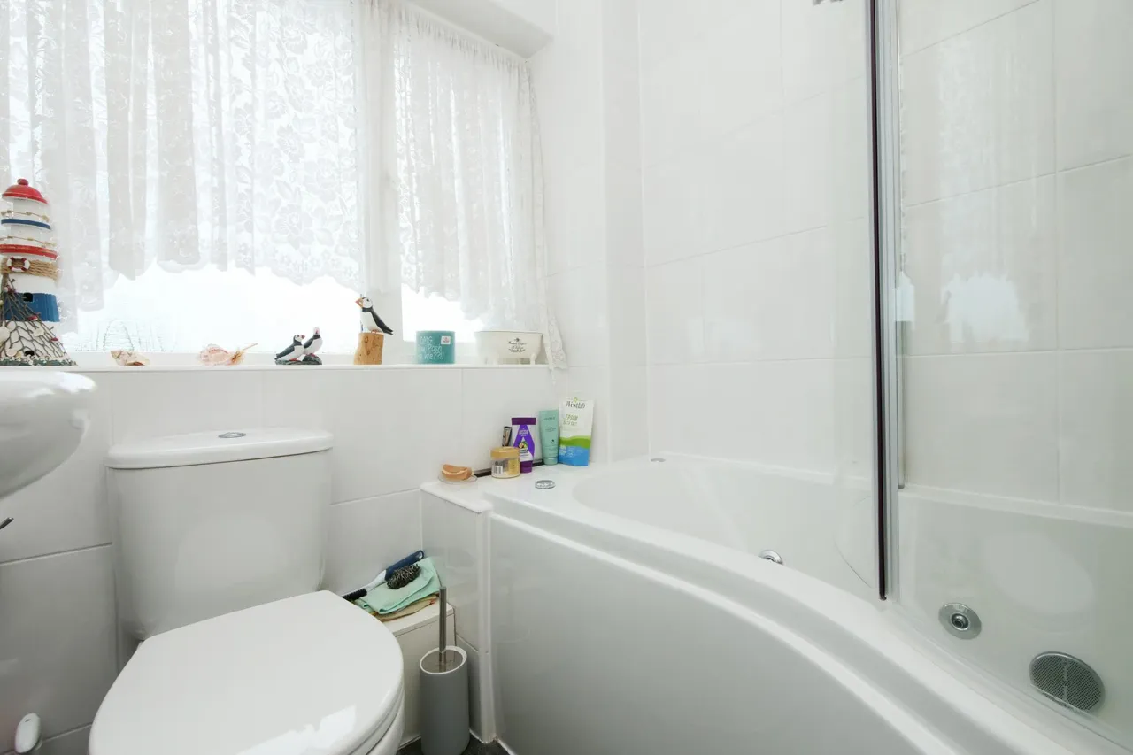 Costa Way, Pickering, YO18, photo 14