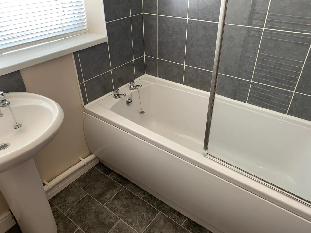 Coronation Avenue, Tamworth, B78, photo 15