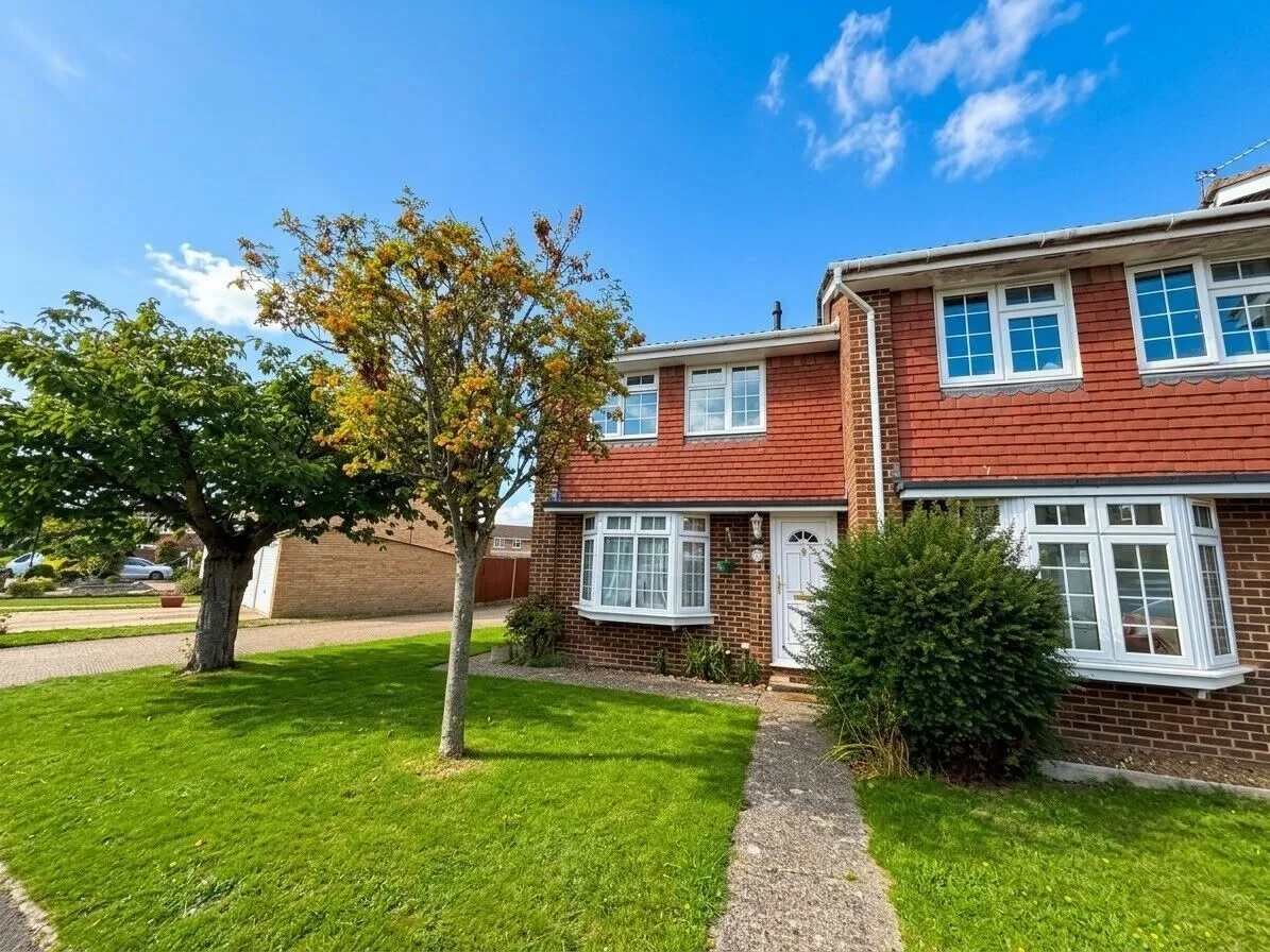 2 bed house to rent, Lyneham Gardens, Maidenhead, SL6