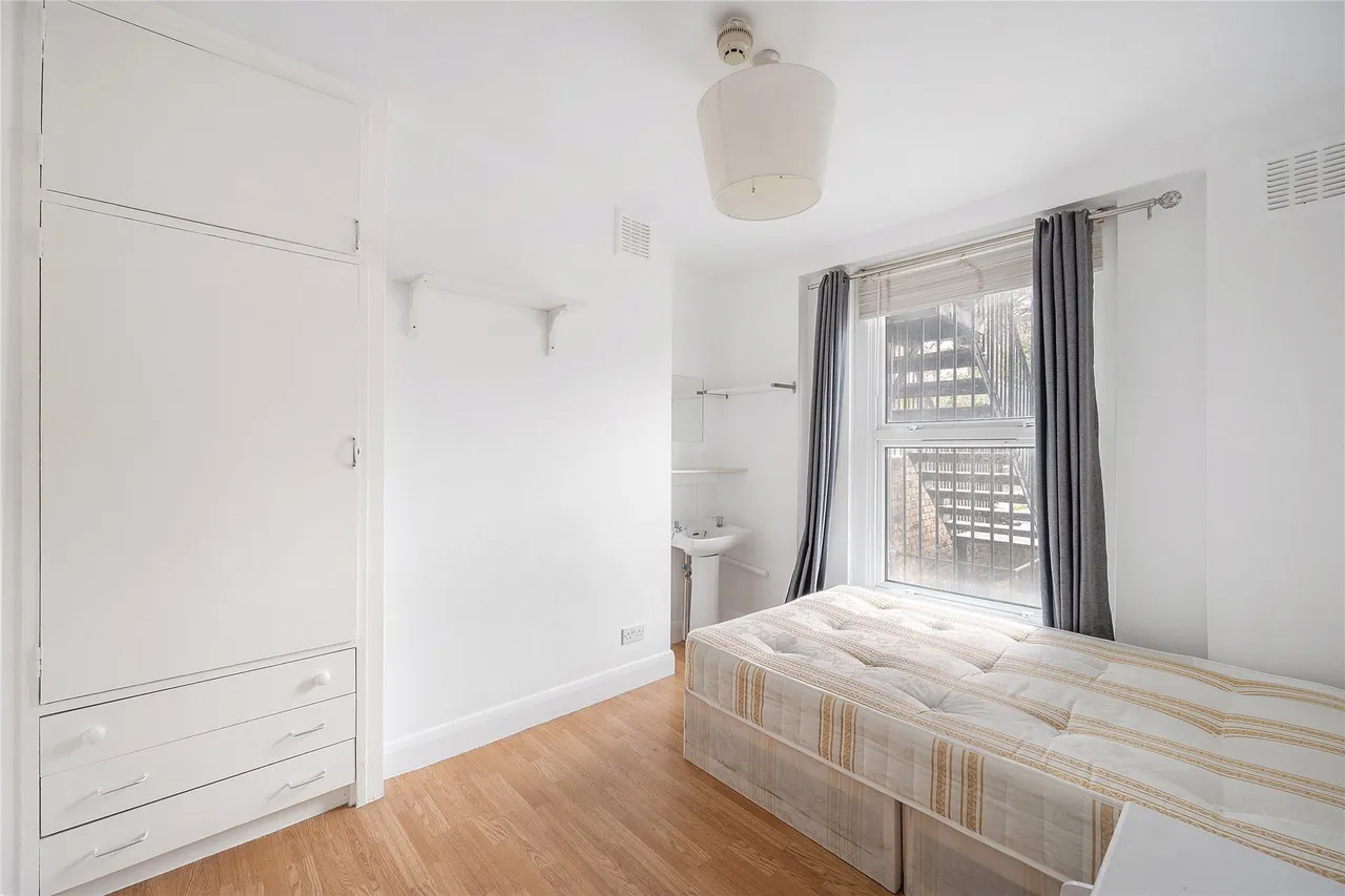 New Cross Road, London, SE14, photo 6