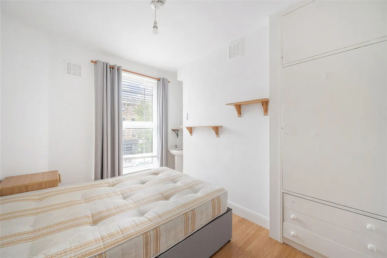 New Cross Road, London, SE14, photo 7