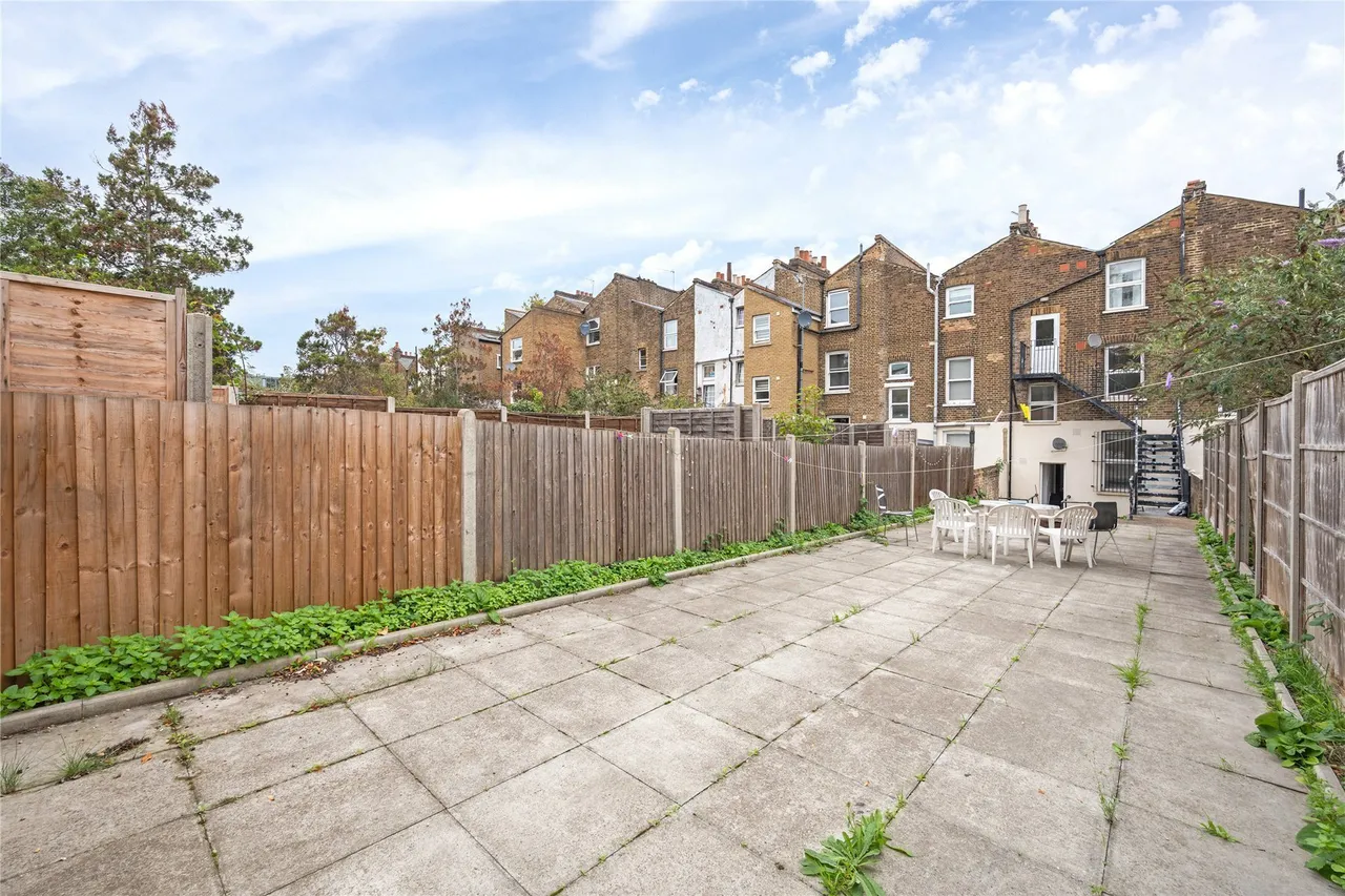 New Cross Road, London, SE14, photo 15