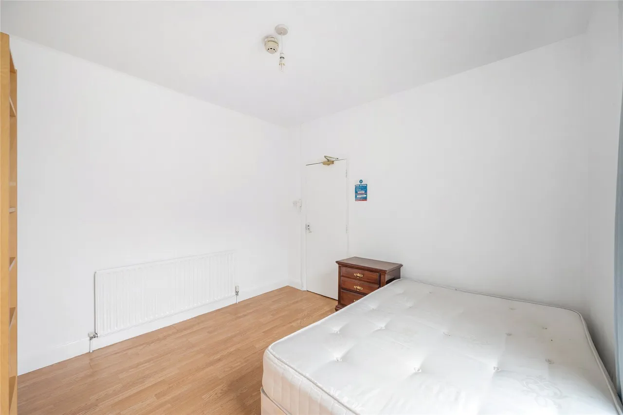 New Cross Road, London, SE14, photo 5