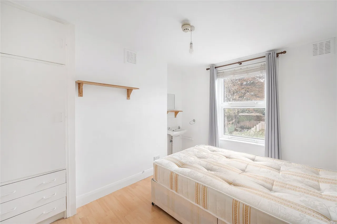 New Cross Road, London, SE14, photo 8