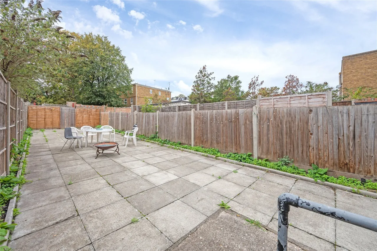 New Cross Road, London, SE14, photo 14