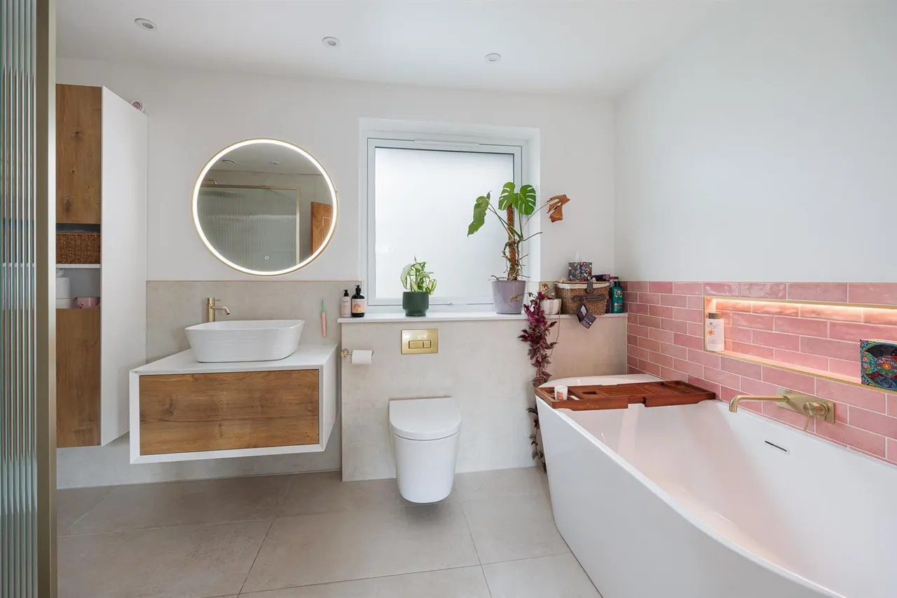 Downesway, Alderley Edge, SK9, photo 14