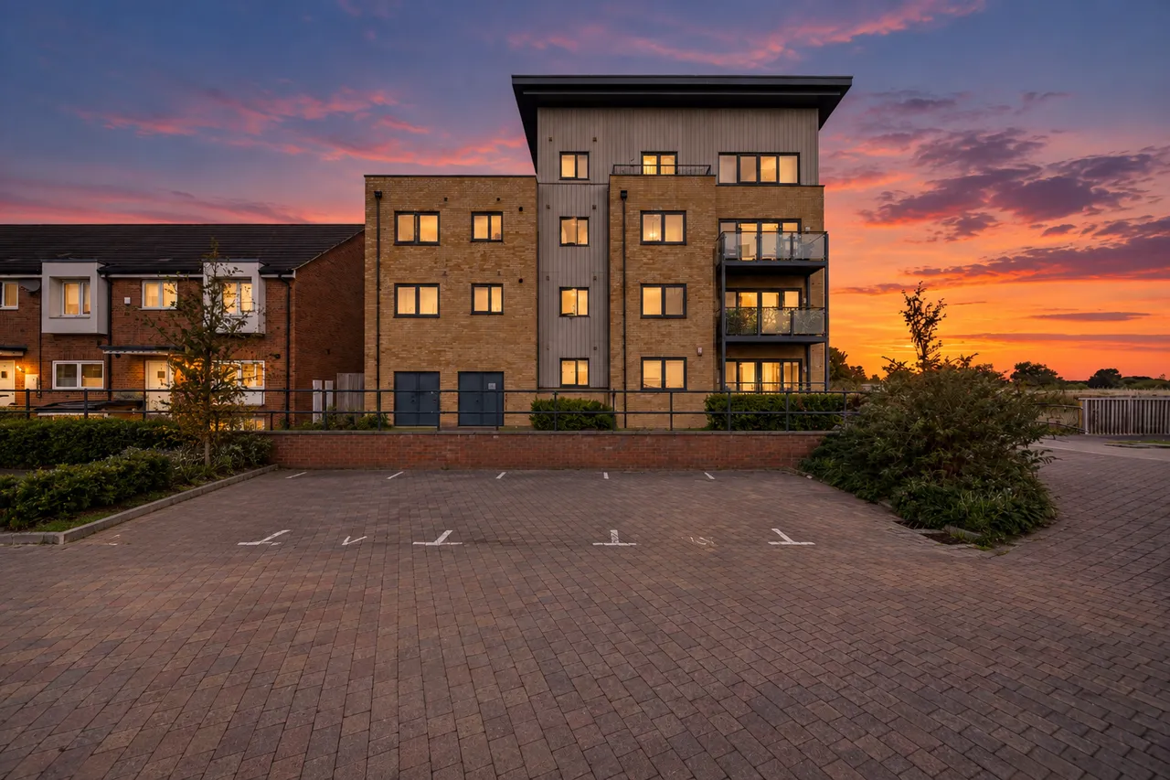 2 bed flat for sale, Swallowtail House, Riverside Wharf, DA1