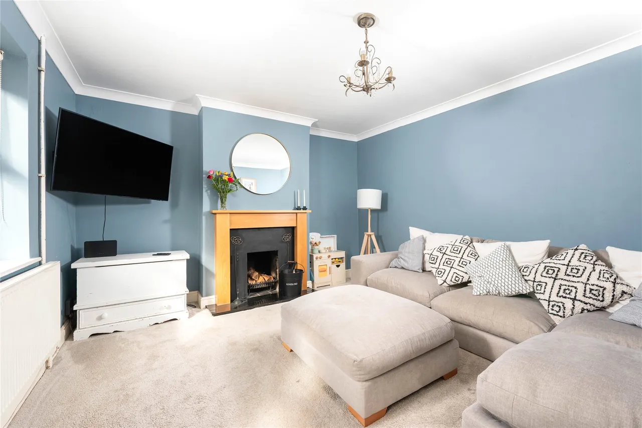 Spring Gardens, Newport Pagnell, MK16, photo 2