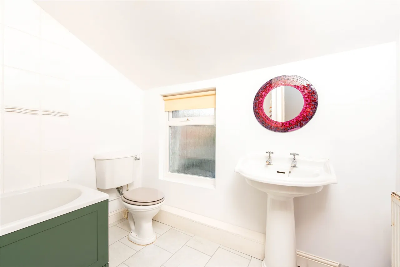 Spring Gardens, Newport Pagnell, MK16, photo 14