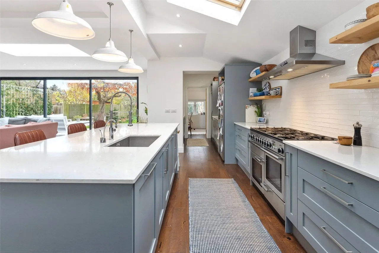 Broad Lane, Hampton, TW12 3AW, photo 5