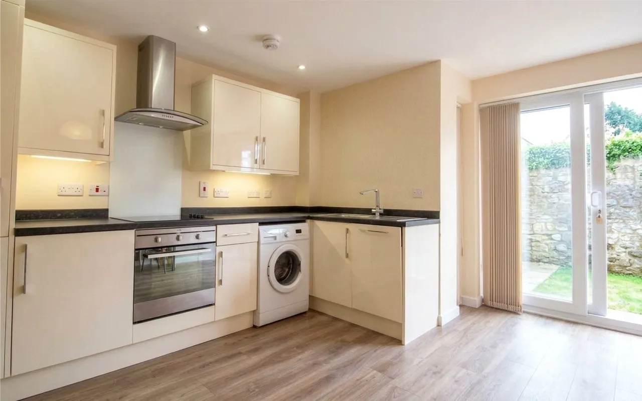 Royal Victoria Court, Royal Victoria Park, BS10, photo 4
