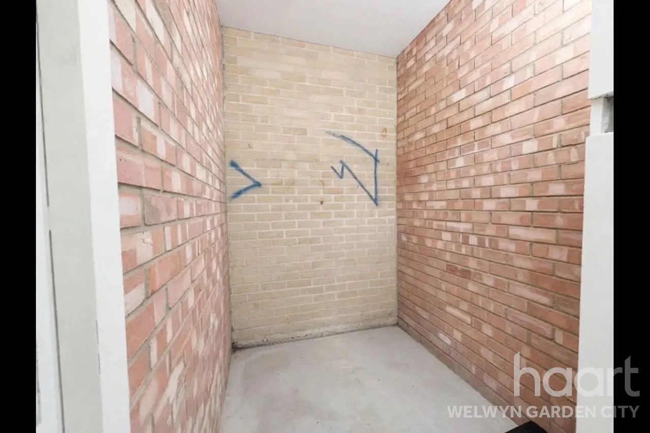 Moors Walk, Welwyn Garden City, AL7, photo 14