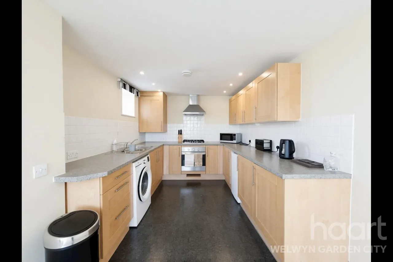 Moors Walk, Welwyn Garden City, AL7, photo 4