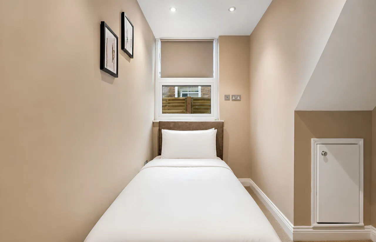 Clive Road, London, SE21, photo 9