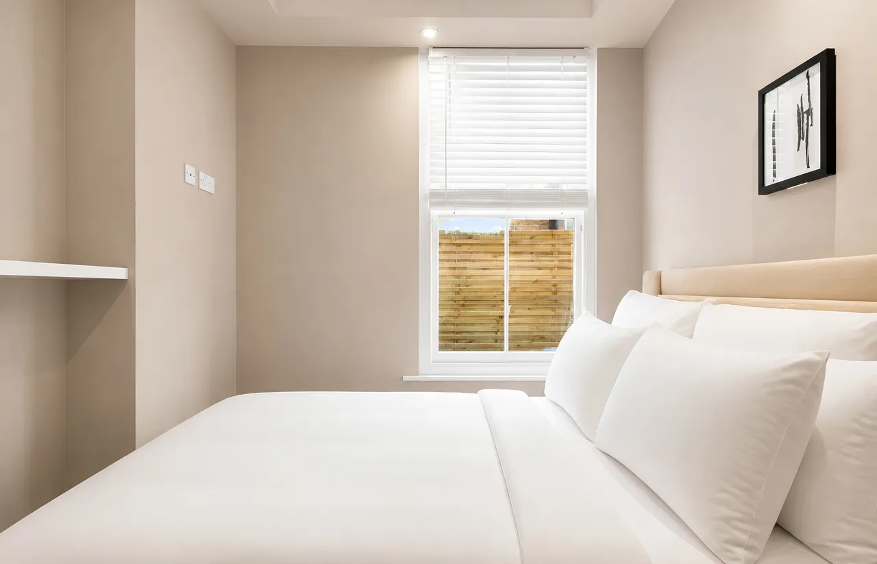 Clive Road, London, SE21, photo 10
