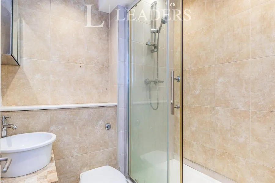 St. Mark's Hill, Surbiton, KT6, photo 6