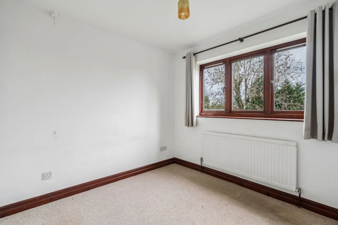Main Road, Naphill, HP14, photo 9