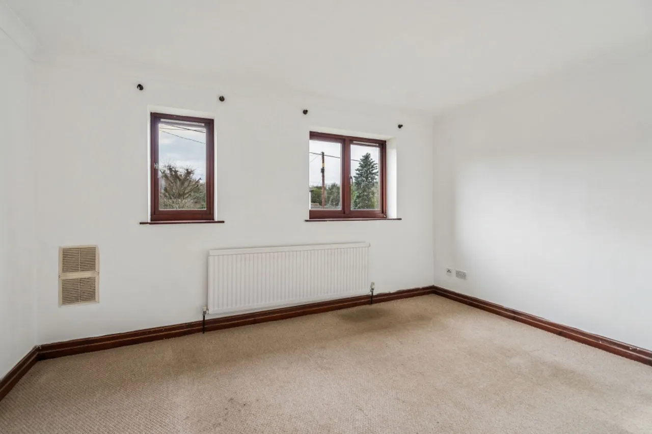 Main Road, Naphill, HP14, photo 13