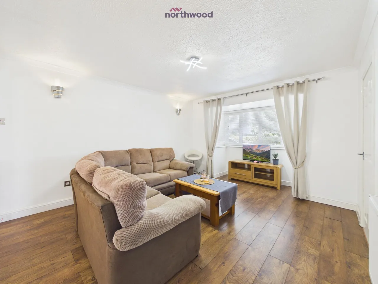 Oakhurst, Wrexham, LL13, photo 3