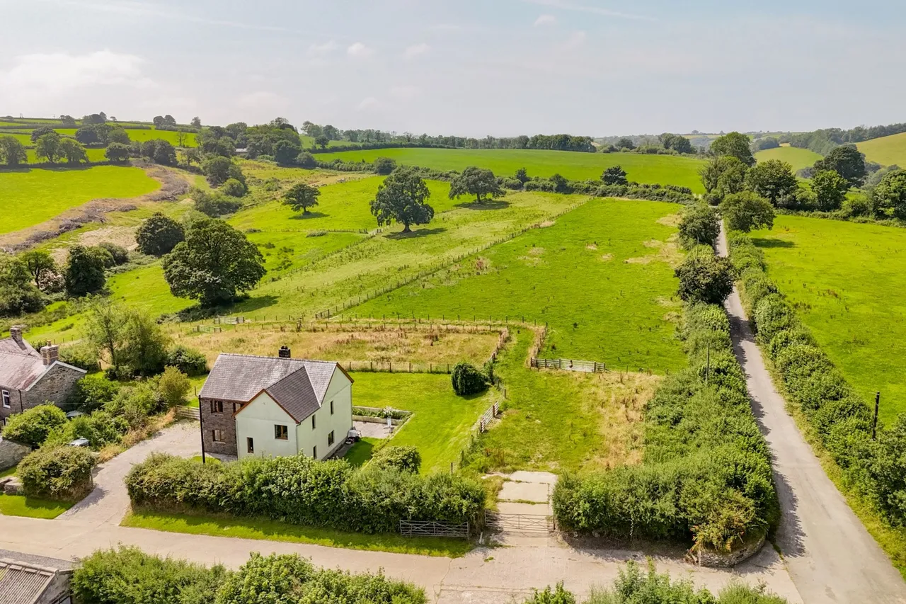4 bed house for sale, Llanboidy, Whitland, SA34