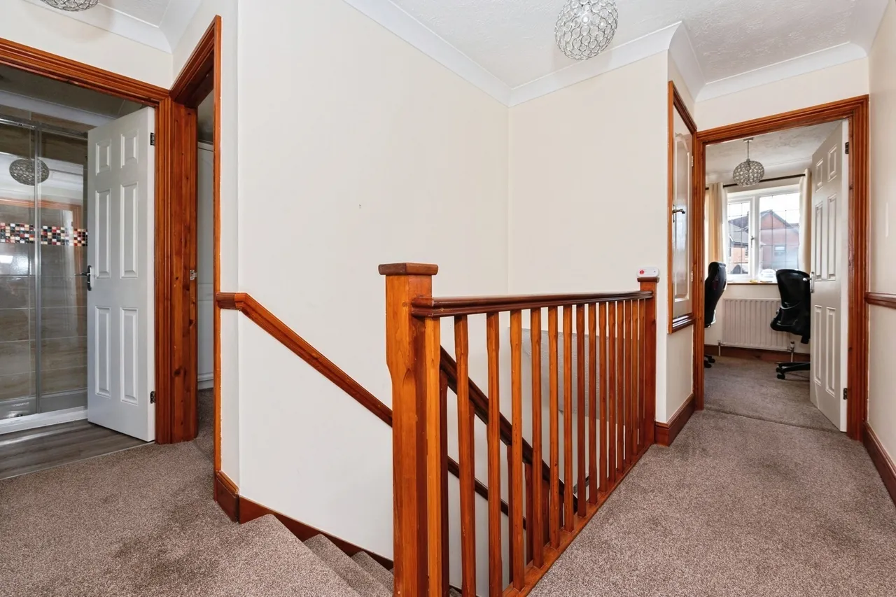Beaton Close, Greenhithe, DA9, photo 11