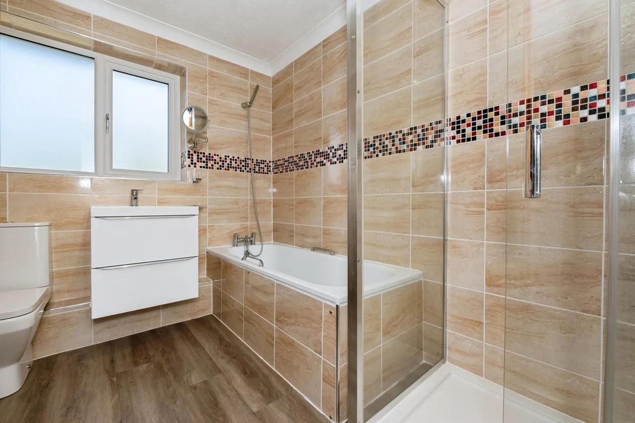 Beaton Close, Greenhithe, DA9, photo 15