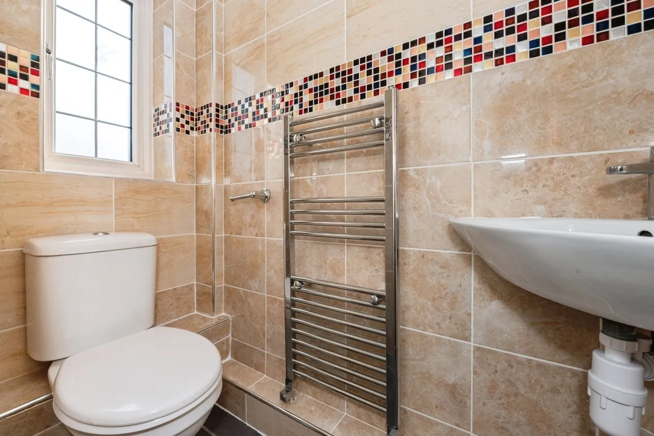 Beaton Close, Greenhithe, DA9, photo 9