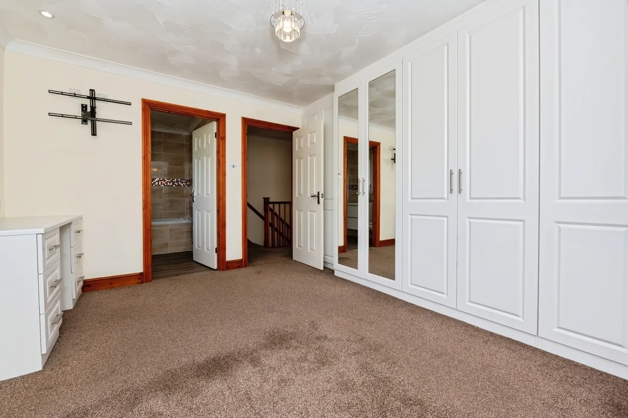 Beaton Close, Greenhithe, DA9, photo 14