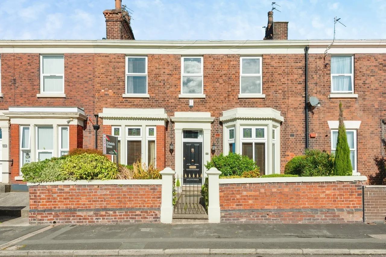 5 bed house for sale, Windle Street, St. Helens, WA10