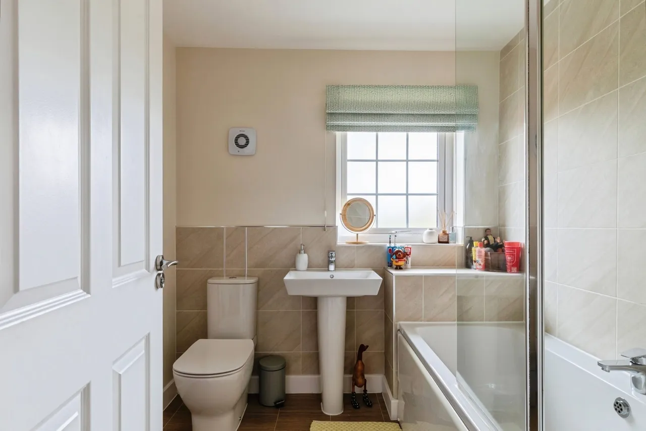 Meadow Drive, Long Itchington, CV47, photo 19