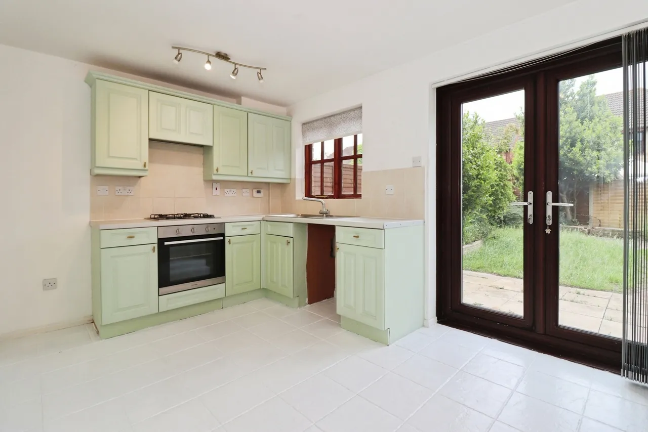 Fennel Drive, Bradley Stoke, Bristol, BS32, photo 3
