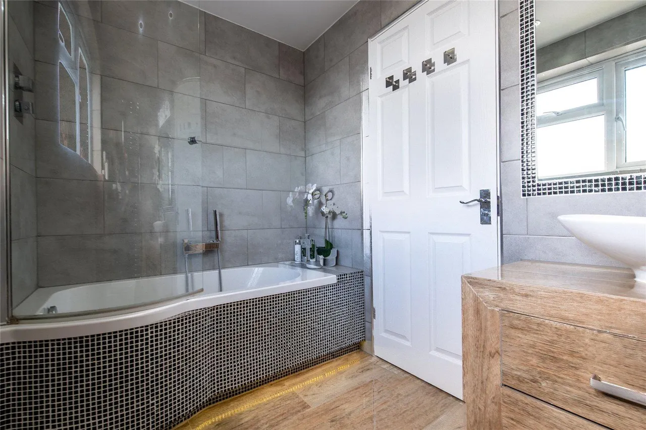 Glebe Lane, Sittingbourne, ME10, photo 33