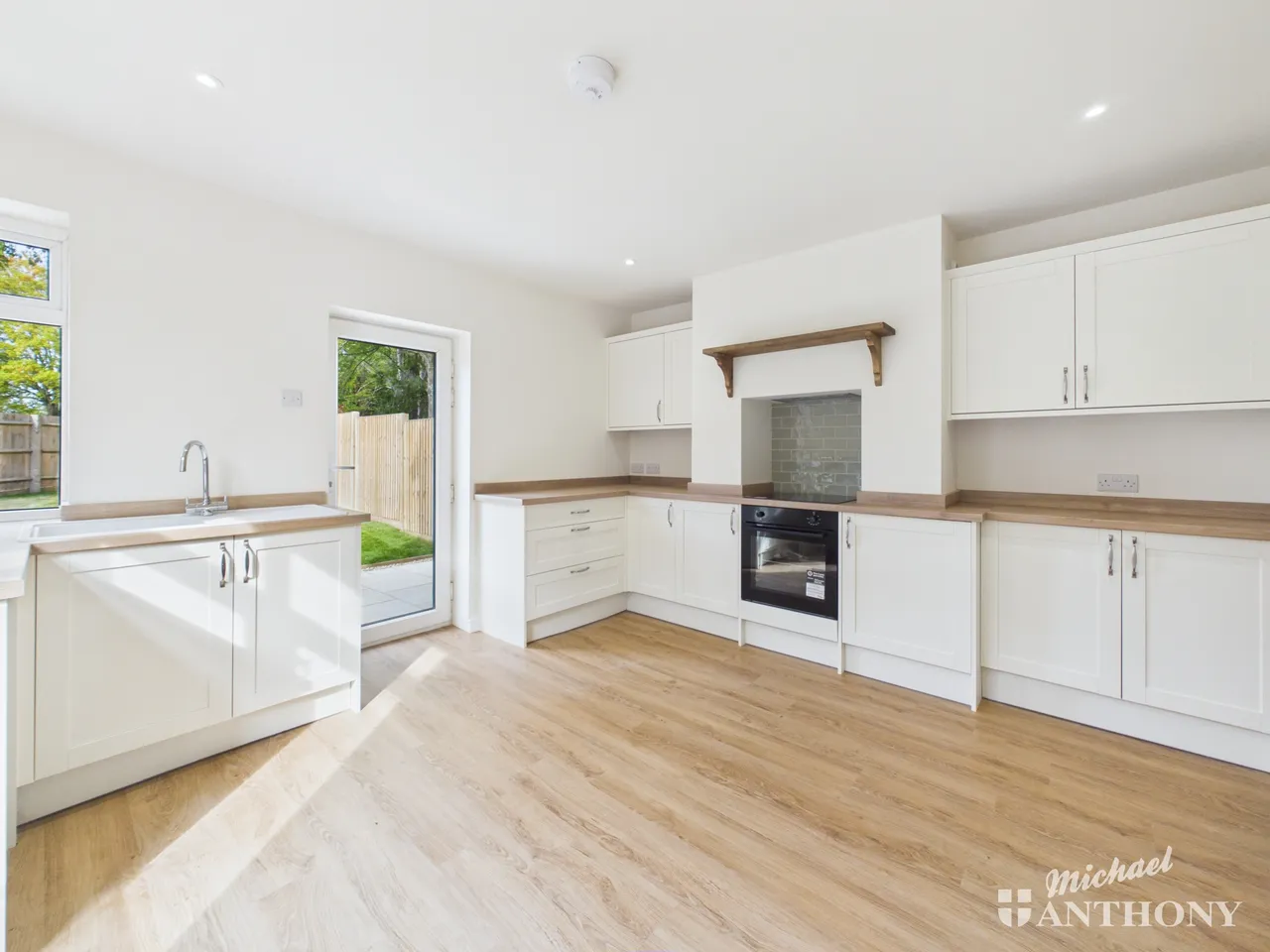 Aylesbury Road, Bierton, HP22, photo 4