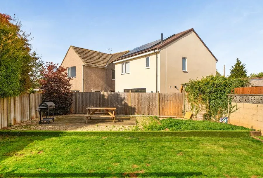 Westcourt Drive, Oldland Common, BS30, photo 15