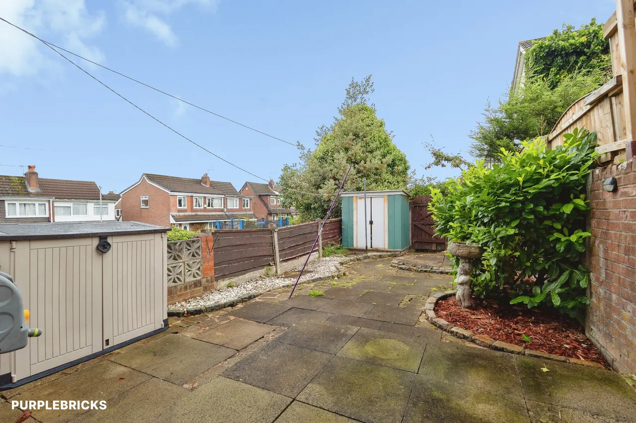 Park Crescent, Oldham, OL9, photo 23