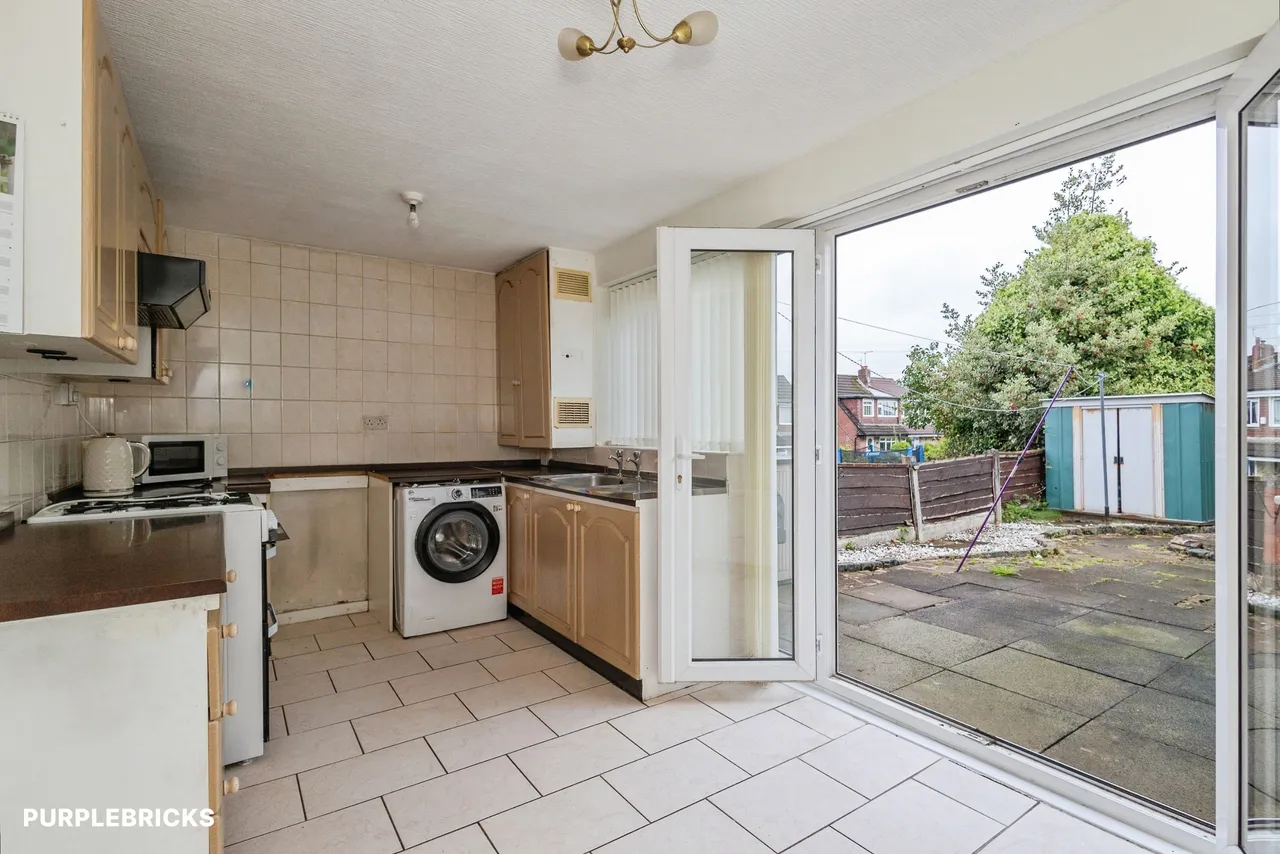 Park Crescent, Oldham, OL9, photo 11