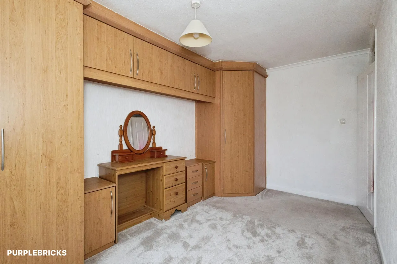 Park Crescent, Oldham, OL9, photo 14